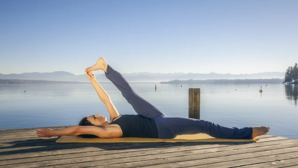 How to Do the World’s Greatest Stretch for Full-Body Mobility 4 fotolia 47520824 subscription xl2 1 1